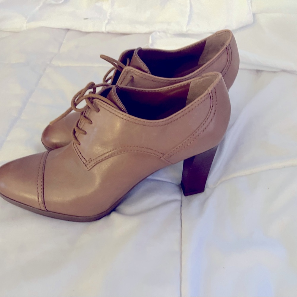 Women’s. Size 9. Franco sarto Oxford heels. 3.5 inch heel.